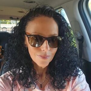 Meet your Posher, Lani